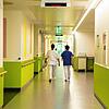 Wegen der großen Zahl an Corona-Patienten droht dem Kreisklinikum die Überlastung. Landrat Stefan Bär richtet einen dringenden ...