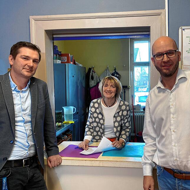 Sie arbeiten künftig zusammen (von links): Martin Löhle, Regionalleiter Region Bodensee bei Vonovia, Christine Röthlingshöfer, ...