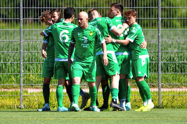 Bild 14: SV Herten fegt SV Buch mit 8:0 vom Platz – und wir haben Bilder!