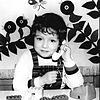 Telefone gab es vor allem im Kinderzimmer: Manja mit dem begehrten Konsumartikel.