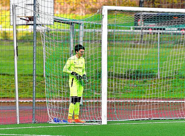 Wenig los im Derby: Für Christian Rapp gab es im Tor des FC Zell gegen den FC Schönau nur eine Viertelstunde lang Vollbeschäftigung.