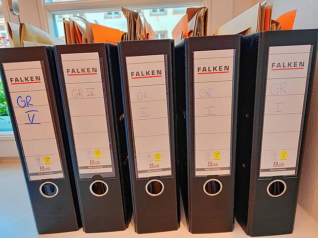 Fünf Ordner haben die Mitglieder des Gemeindewahlausschuss geprüft.