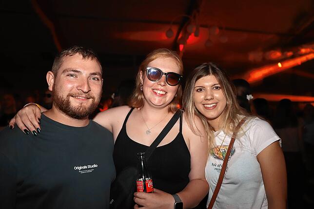 Bild 7: So war die Stimmung beim Aach-Linzer Weinfest