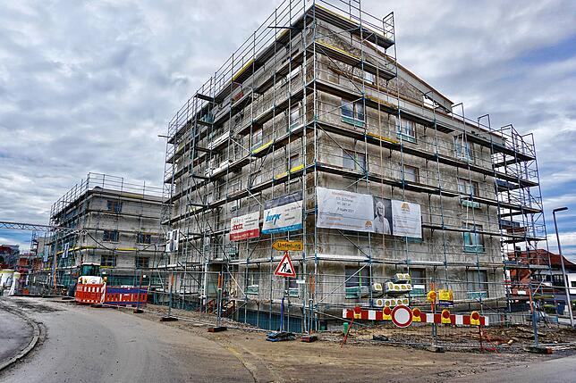 An der Regenerstraße wird bereits seit 2017 gebaut. Im Frühjahr sollen die ersten Wohnungen bezugsfertig sein.