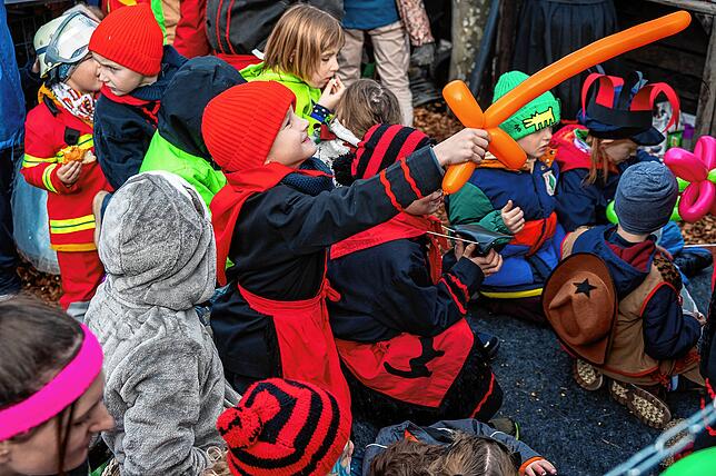 Bild 2: Süß! Die niedlichsten Kindernarren der Fasnacht 2024