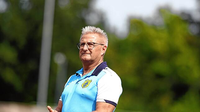 Der Singener Trainer Ingo Kastler sah einen 4:0-Erfolg gegen den FC Überlingen.