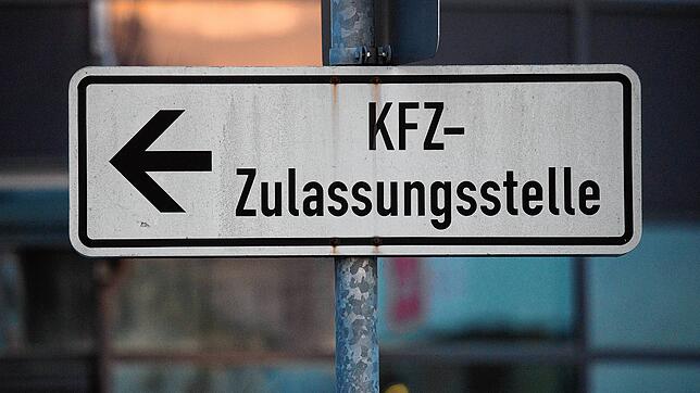 Eine Initiative schlägt für 320 mittelgroße Städte eigene Kennzeichen vor.