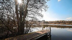 Der Steg, der in den Güttinger See führt. Sollte sich kein Pächter finden, muss dieser zwar nicht komplett abgebaut werden. Er darf ...