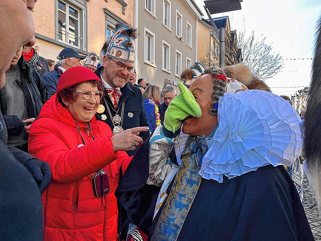 Bild 14: Fasnet: Und der Ministerpräsident feiert mit (1)