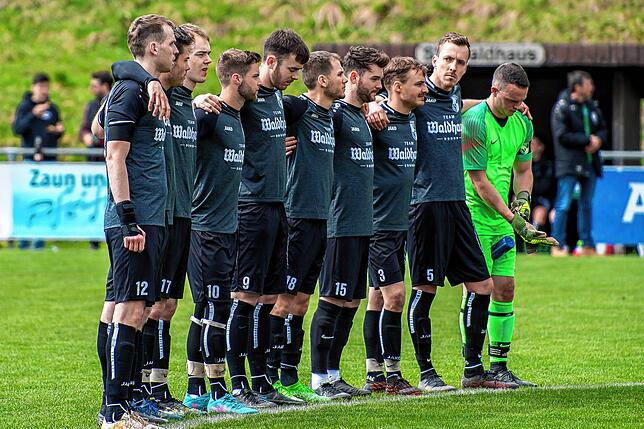 Bild 2: SV Waldhaus besiegt den SV Rheintal glatt mit 4:0 &ndash; und wir haben Bilder!