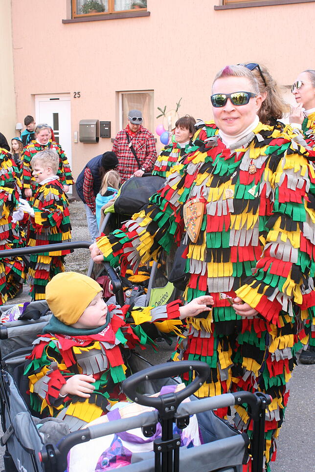 Bild 12: Unvergessliche Eindrücke: Schmutziger Donnerstag in Stühlingen – Die besten Fasnacht-Bilder!