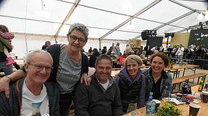 Bild : Den Abschluss des dreitägigen Festes „100 Jahre Kieswerk Häring“ machte der Musikverein Lottstetten