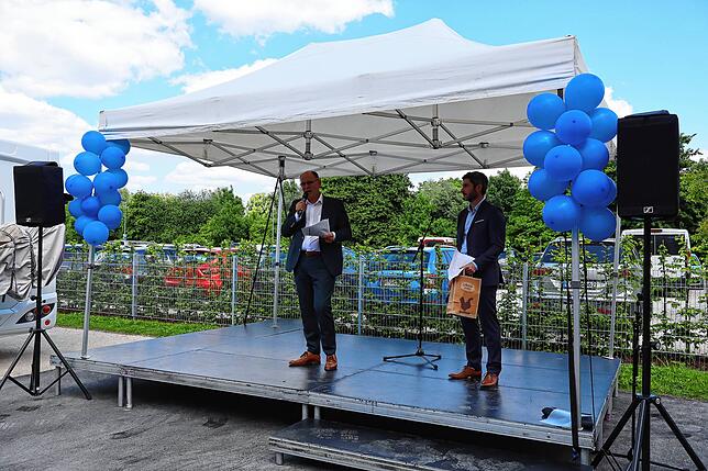 Oberbürgermeister Bernd Häusler und Maxime Lauden, Vertreibsleiter von Camping-Car Park, erklärten das Konzept, das hinter der ...