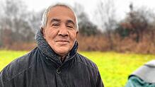 Massoud Separvizer lebt in einem Zelt in Konstanz &ndash; und das trotz Minustemperaturen. Er hat nicht viel, neben seinem Zelt stehen ...