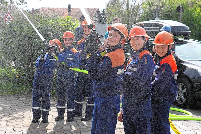 Bild 13: Bilder von der Gesamtübung der Jugendfeuerwehr Radolfzell und den Ortsteilen