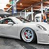 Ein Porsche bei der Style Mile bei der Tuning World Bodensee. Sie findet von 9. bis 12. Mai in Friedrichshafen statt.