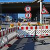 Hier ist erstmal Schluss: Wegen Bauarbeiten unter der Schänzlebrücke im Februar 2023 kommen Radler auf dem Radweg nicht weiter.