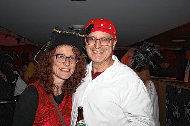 Bild 14: Feiern bis spät in die Nacht beim Hänseleball in Stockach
