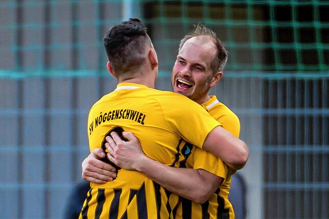 Seltenes Bild: Sebastian Ebi (links) und Matthias Ebner hatten in der abgelaufenen Saison wenig Grund zum jubeln. Schlusslicht SV ...