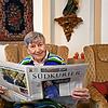 Elli König aus Waldshut ist 97 Jahre alt. Das Lesen des SÜDKURIER gehört zu ihrem täglichen Ritual.