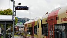 Ein Seehäslezug im Bahnhof von Stockach. Zu Weihnachten könnte es auf der Strecke nach Radolfzell wieder zu Zugausfällen aufgrund von ...