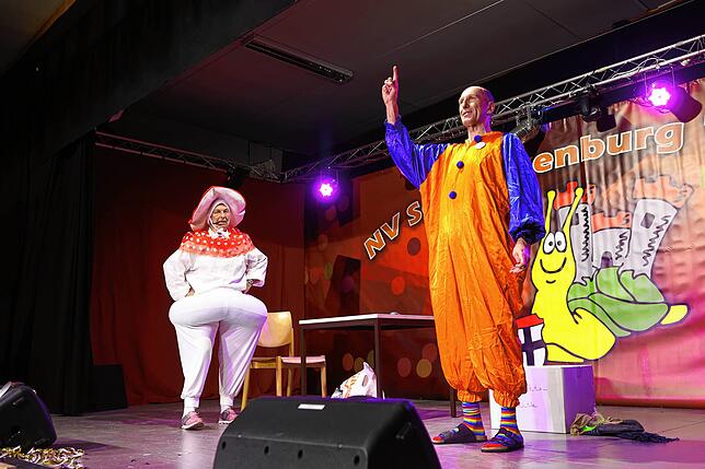 Bild 13: Früher Start in eine lange Fasnacht! Alle Bilder vom ersten Bunten Abend in Konstanz