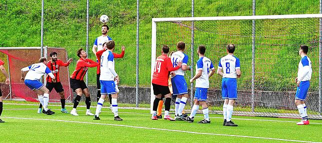 Bild 37: FC 08 Bad Säckingen setzt sich mit 5:1 gegen den FC Geißlingen durch – und wir haben Fotos!