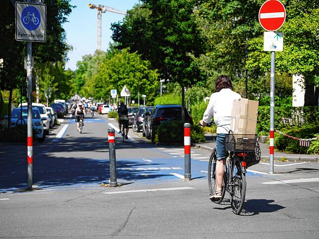 Bild 10: Der Preis des Glücks: Könnte die neue Radstraße im Paradies für Ärger sorgen?