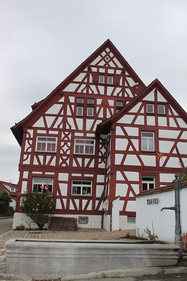 Der Komethof, einst Landgasthof Zur Linde, in Salem-Neufrach kann am Tag des offenen Denkmals besichtigt werden. Dort wird gegen Spenden ...