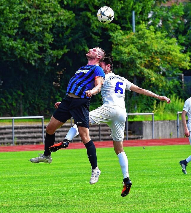 Bild 7: Hier gibt es die Bilder vom 4:1-Sieg des FC Erzingen bei der SG FC Wehr-Brennet