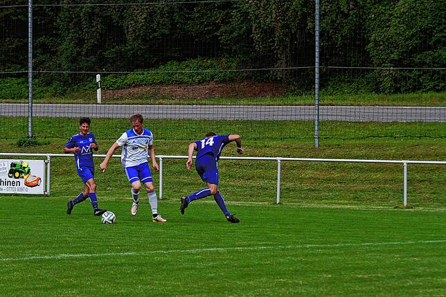 Bild 20: FC Geißlingen gewinnt beim FC Weizen mit 3:2 &ndash; und wir haben Bilder!