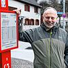 Er will sich im laufenden Jahr mit dem Ortschaftsrat für eine weitere Bushaltestelle in Liggeringen einsetzen: Ortsvorsteher Hermann ...