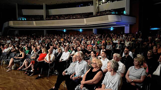 Bild 21: Premiere des Seehasentheaters begeistert: Hier gibt‘s die Bilder!