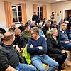 Groß ist das Interesse der Ebringer an einem neuen Nahwärmenetz und schnellem Internet. Das zeigte eine Versammlung im alten Schulhaus. ...