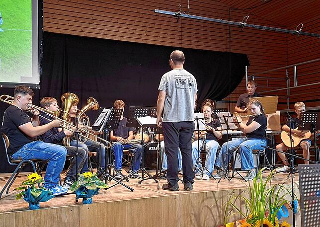 Bild 10: Das Schulfest am GvZ in Meßkirch begeistert mit buntem Programm