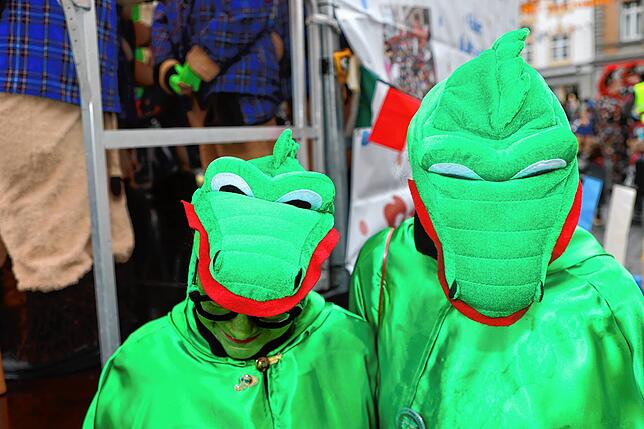Bild 4: Straßenfasnacht 2025 in Konstanz: Narren erobern die Marktstätte – Die Highlights in Bildern!