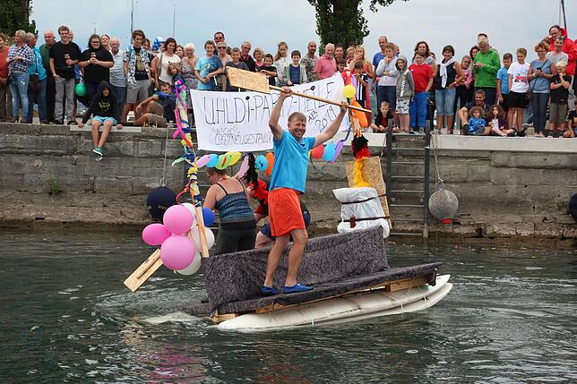Für die samstägliche Schrottregatta sucht die veranstaltende Tourist-Information noch Boote. Schon im Vorjahr beschäftigten sich die ...