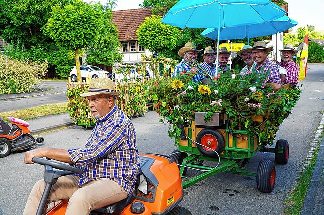 Bild 9: Das Dorffest in Tengen-Watterdingen ist eröffnet