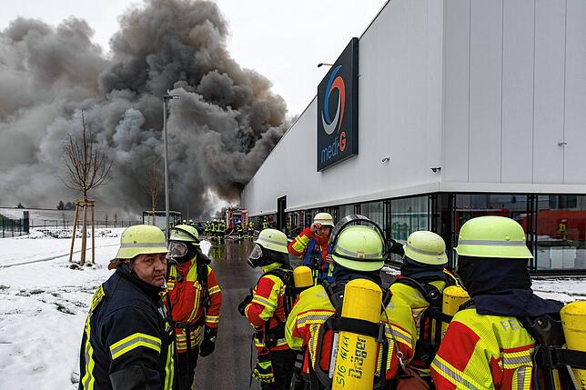 Bild 6: Großbrand bei Medizintechnikfirma in Meßkirch
