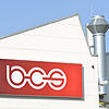 Blick auf das Firmengebäude von BCS in Radolfzell, wo das Unternehmen Elektronikteile für die Autoindustrie herstellt. Bild: Gerald Jarausch