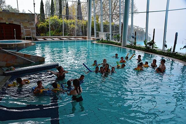 Jedes Jahr finden in der Therme Meersburg Schwimmkurse für Kinder statt. Diese Kurse müssen nun ein Jahr lang pausieren, weil das Bad ...