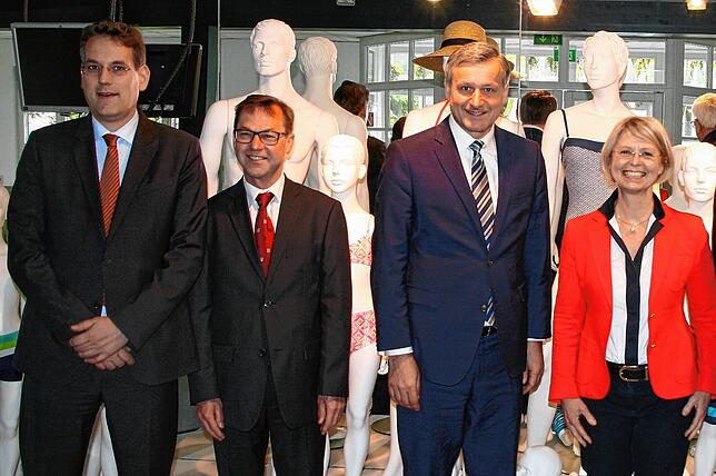 Allein unter Männern: Gabriele Reich-Gutjahr, hier mit den FDP-Landtagsfraktionskollegen Erik Schweickert, Jürgen Keck und Hans-Ulrich ...