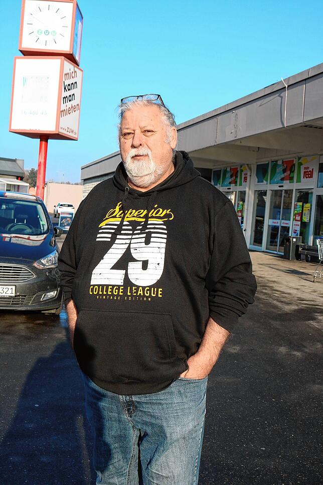 Alles auf einem Fleck und dazu noch gute Parkplätze: Dies schätzt Hans-Peter Wyrwa aus Mundelfingen.