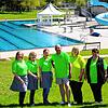 Das Team im Panoramabad freut sich auf den Saisonstart 2017 und die erste Saison von Schwimmmeister Bernd Frank, von links, Claudia ...
