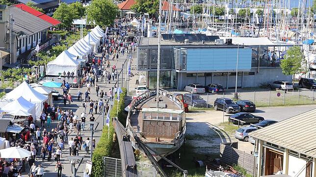 Die Bodenseewoche von oben aus dem Riesenrad fotografiert.