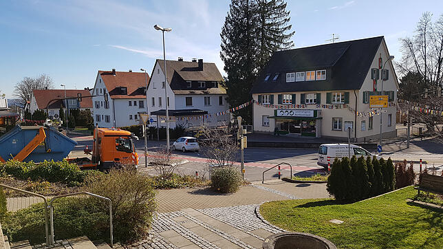 Kreuzung in Allmannsdorf. Hier sollen die Ampeln umgeschaltet werden &ndash; damit Tempo 30 gelten kann.