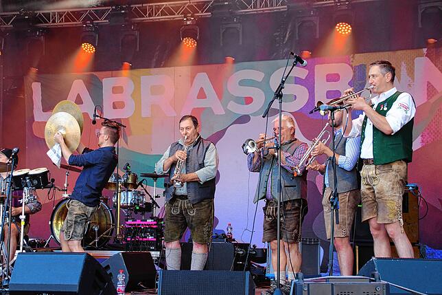 Bild 14: LaBrassBanda begeistern beim Markdorf Open Air – hier gibt‘s alle Bilder! (Teil 1)