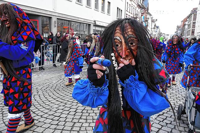 Bild 4: Schmutziger Donnerstag in Donaueschingen: Kinderumzug zieht alle Blicke an – Die Bilder!