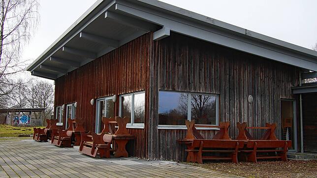 Das Haus Baden-Württemberg im Seepark Linzgau steht weiter leer. Auch der Kiosk wird diese Saison nicht betrieben.