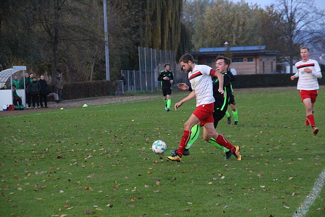 Bild 6: Die besten Bilder vom 5:0-Sieg der SG Reichenau/R.-Waldsiedlung gegen den FC Steißlingen!